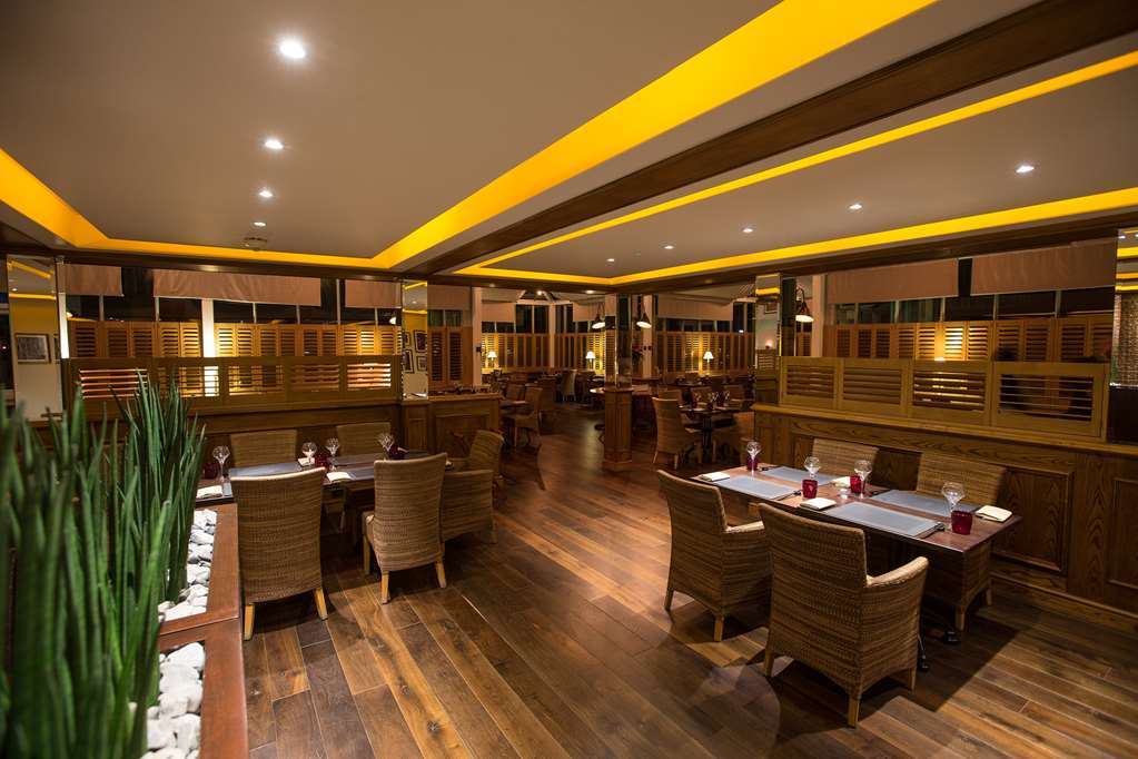 فندق The Manor House At Celtic Manor نيوبورت المطعم الصورة