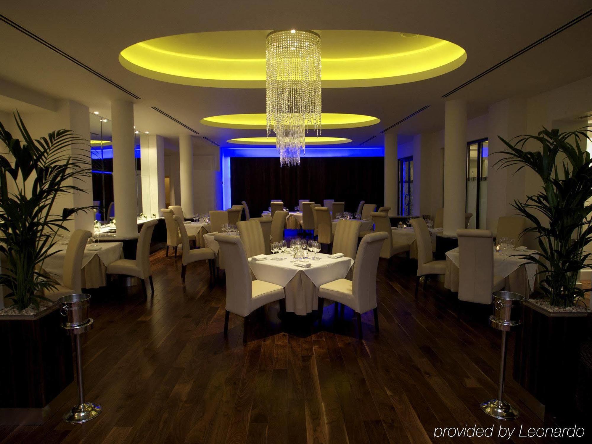 فندق The Manor House At Celtic Manor نيوبورت المطعم الصورة