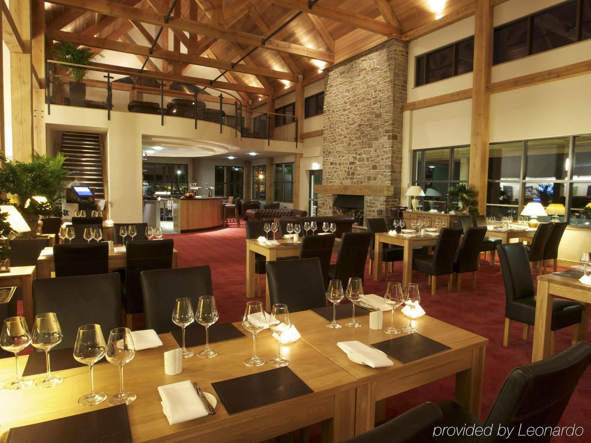 فندق The Manor House At Celtic Manor نيوبورت المطعم الصورة